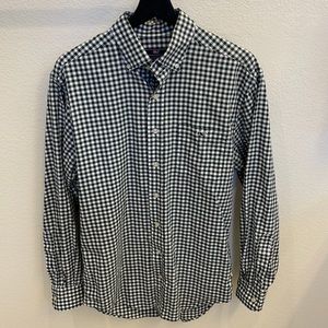 Vineyard vines classic fit shirt